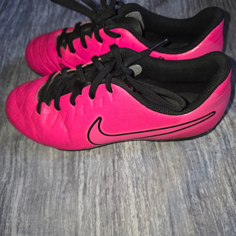 Nike Tiempo Legend 10 Club FG‎ MG Pink Black Soccer Cleats DV4352-600 Kids 4.5Y